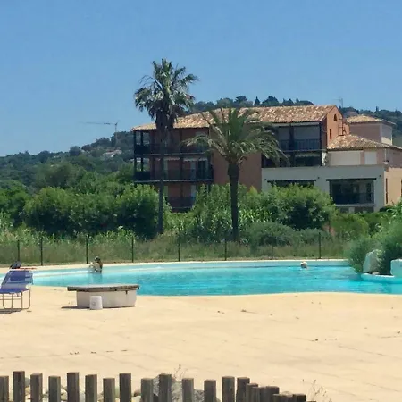 Loc-saint-tropez Apartment Gassin